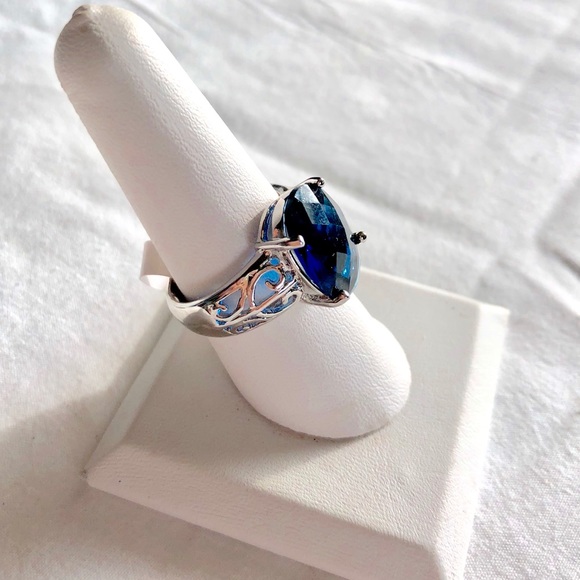 Blue Sapphire Sterling Silver Ring - Picture 5 of 8